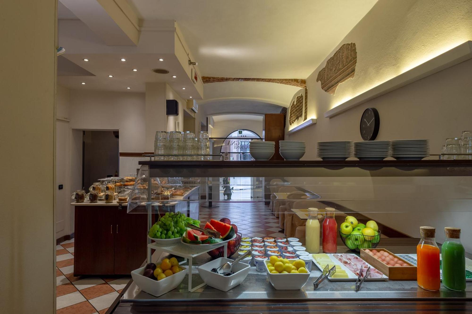 Mantegna Stazione Hotel 3*