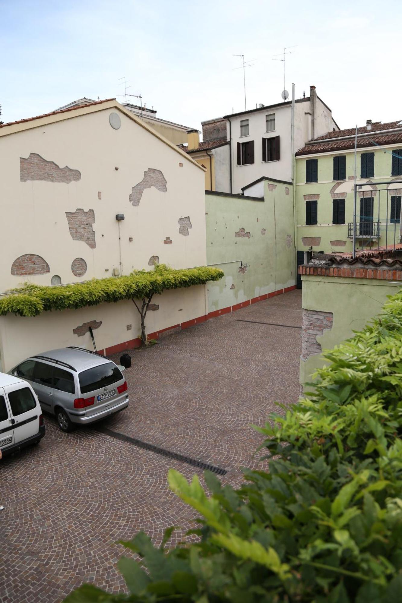 Mantegna Stazione