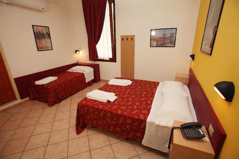 Hotel Mantegna Stazione 3*