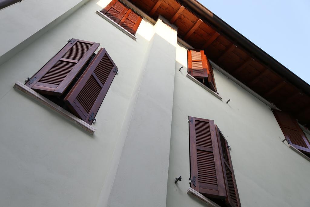 Mantegna Stazione 3* Mantoue