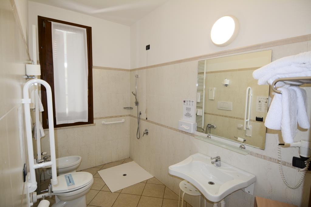 Mantegna Stazione Hotel 3*