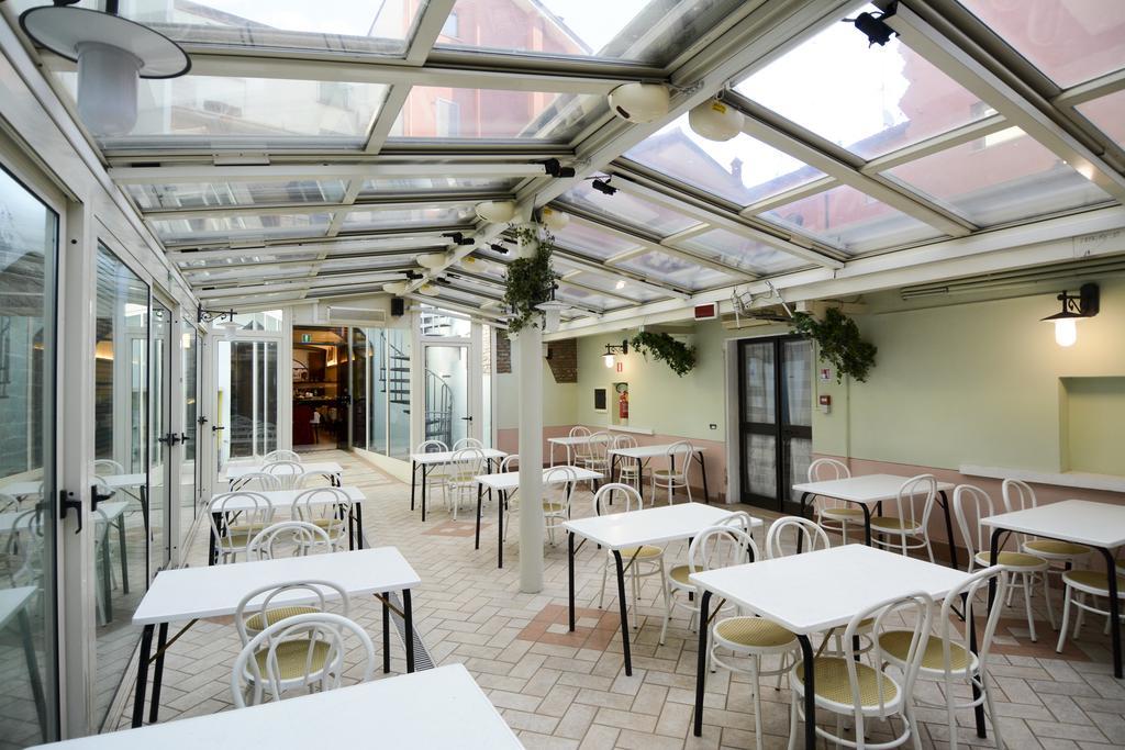 Hotel Mantegna Stazione 3*